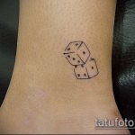 A kocka tetoválás fotója # 137 a minta érdekes változata, amely jól használható a kocka véglegesítéséhez és felhelyezéséhez az arcon tetoválásként