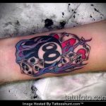 Fotó a kocka tetoválásról # 967 - a minta méltó változata, amely jól használható a kockák átalakítására és felhelyezésére tetoválásként a csuklón