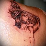 Fénykép Jézus Krisztus tetoválásról, 873. szám - a rajz méltó változata, amely sikeresen használható Jézus Krisztus és az ördög tetoválásának feldolgozására és alkalmazására