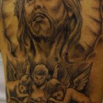 Fotó a 470. számú Jézus Krisztus tetoválásról - a kép érdekes változata, amely jól használható a Jézus Krisztus tetoválásává alakítására és alkalmazására a mellkason