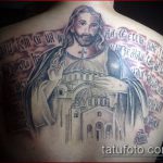 Fotó a 96. számú Jézus Krisztus tetoválásról - a minta egyedülálló változata, amely sikeresen használható változtatásra és alkalmazásra tetoválásként Jézus Krisztusról a kereszten