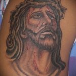 Fotó a 213 -as számú Jézus Krisztus tetoválásról - a kép hűvös változata, amely jól használható átalakítására és Jézus Krisztus tetoválásaként való alkalmazására a mellkason