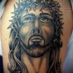 Fotó a Jézus Krisztus tetoválásról, 519. szám - a rajz méltó változata, amely jól használható a feldolgozásra és Jézus Krisztus tetoválásaként történő alkalmazására az alkaron