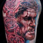 Fotó a 943 -as számú Jézus Krisztus tetoválásról - a minta egyedi változata, amely jól használható a feldolgozásra és Jézus Krisztus tetoválásaként történő alkalmazására a mellkason