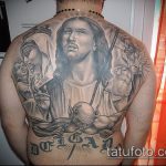 Fotó a 698. számú Jézus Krisztus tetoválásról - a rajz hűvös változata, amely könnyen használható feldolgozásra és alkalmazásra, mint Jézus Krisztus tetoválása a vállán