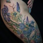 Az írisz tetoválás remek példája - a rajz alkalmas írisz tetováláshoz a zónán