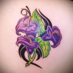 Jó példa az írisz tetoválására - a rajz alkalmas írisz tetováláshoz bw