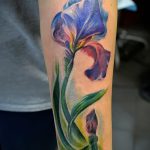 A kész írisz tetoválás egyedülálló példája - a rajz alkalmas írisz tetováláshoz a csuklón