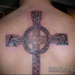 A kelta tetoválás # 835 a minta klassz változata, amely sikeresen használható az alkar kelta tetoválásaként való átalakítására és alkalmazására.