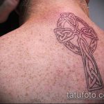 A kelta tetoválás # 435 a minta egyedi változata, amely sikeresen használható változtatásra és tetoválásként kelta alkarként.