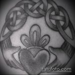 Az 1 -es kelta tetoválás a minta klassz változata, amely jól használható a finomításhoz és a kelta ujjú tetováláshoz