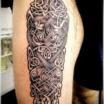 Kelta 404 -es tetoválás - a minta hűvös változata, amely sikeresen használható a karkötők megváltoztatására és felhelyezésére kelta tetoválásként