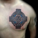 A kelta tetoválás # 411 a minta hűvös változata, amely jól használható feldolgozásra és kelta tetoválásként történő alkalmazásra az alkaron