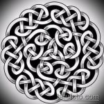 A kelta tetoválás # 465 a minta egyedi változata, amely könnyen használható a kelta kereszt felülvizsgálatához és tetováláshoz