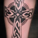 A kelta tetoválás # 618 a minta klassz változata, amely sikeresen használható a kelta tetoválásaként való átalakításra és alkalmazásra
