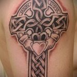 A kelta tetoválás # 154 a minta méltó változata, amely könnyen használható kelta tetoválásként történő feldolgozásra és alkalmazásra