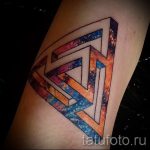 tetováló tér háromszög - fotók a kész tetoválásról 1030 tatufoto.ru