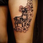 zdjęcie tatuażu kozy # 580 - fajna wersja wzoru, który można z powodzeniem wykorzystać do przeróbki i zastosowania jako tatuażu koza zjada trawę