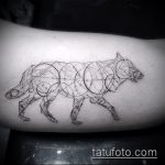 Egy meglévő kör tetoválás érdekes változata - a rajz alkalmas táj kör tetováláshoz