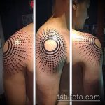 Egy egyedülálló példa a tetovált kör - a rajz alkalmas tetoválás körök
