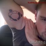 A kivitelezett kör tetoválás egyedi változata - a rajz alkalmas tetováló kör feliratra