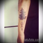 Az alkalmazott kör tetoválás tesztverziója - a rajz alkalmas táj kör tetoválásra