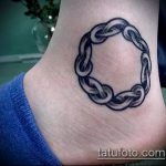 Egy meglévő kör tetoválás érdekes példája - a rajz alkalmas táj kör tetoválásra