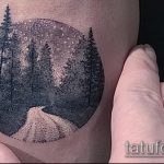 Egy érdekes példa a tetovált körre - a rajz alkalmas a kör tetoválására a vállán