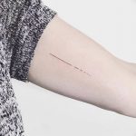 Fotó egy vonalas tetoválásról, kelte: 2018.09.17. №034 - vonal tetoválás -