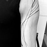 Fotó egy vonalas tetoválásról, kelte: 2018.09.17. №07 - vonal tetoválás -