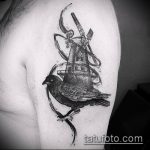 A tetováló malom # 695 a minta érdekes változata, amely könnyen használható változtatásra és alkalmazásra tetováló malomként