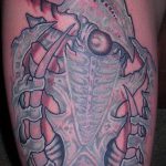 A szerves tetoválás # 259 a minta érdekes változata, amely jól használható a nyak szerves tetoválásaként történő feldolgozására és alkalmazására