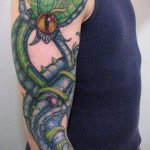 Az organikus tetoválás # 394 a minta hűvös változata, amely jól használható szerves anyagok feldolgozására és felhelyezésére a lábán tetoválásként