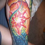 Az organikus tetoválás # 236 a minta klassz változata, amely sikeresen használható a szerves anyagok feldolgozására és felhelyezésére a csuklón tetoválásként