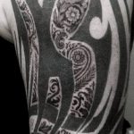 szerves tetoválás 868. sz. - a minta egyedi változata, amely sikeresen használható változtatásra és szerves tetoválásként az alkarra