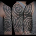 szerves tetoválás 70 -es szám - a minta egyedi változata, amely sikeresen használható a szerves tetoválás stílusának feldolgozására és alkalmazására