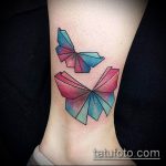 Az origami tetoválás # 818 a minta érdekes változata, amely sikeresen használható egy origami macska átalakítására és alkalmazására, mint egy tetoválás