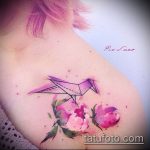 Az origami tetoválás # 813 a minta egyedi változata, amely jól használható az origami macska tetoválás véglegesítéséhez és alkalmazásához