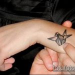 origami tetoválás # 956 - a minta egyedi változata, amely sikeresen használható az origami stílusú tetoválás átalakítására és alkalmazására