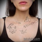 Az origami tetoválás # 809 a minta hűvös változata, amely könnyen használható felülvizsgálatra és origami állatok tetoválására