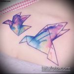 Az origami tetoválás # 769 a rajz méltó változata, amely sikeresen használható átalakítására és origami tetoválásként történő alkalmazására a karon