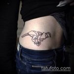 Az origami tetoválás # 794 a minta klassz változata, amely sikeresen használható változtatásra és origami macska tetoválásként történő alkalmazásra