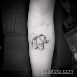 origami tetoválás száma 470 - a minta exkluzív változata, amely jól használható felülvizsgálatra és alkalmazásra papír origami tetoválásként