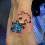 a 900 -as tetováló puzzle a kép hűvös változata, amely könnyen használható revízióhoz és alkalmazáshoz, mint puzzle tetoválás a csuklón