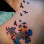 A 253 -as számú tetováló puzzle a minta méltó változata, amely sikeresen használható felülvizsgálatra és alkalmazásra tetováló puzzle -ként a fül mögött