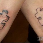 tetováló puzzle 888 - a minta hűvös változata, amely sikeresen használható változtatásra és alkalmazásra tetováló puzzle helyként