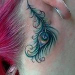 fotó egy pávatoll tetoválásról, kelte: 2018.06.26. №002 - tetoválás pávatoll -