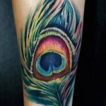 fotó egy pávatoll tetoválásról, kelte: 2018.06.26. №006 - tetoválás pávatoll -