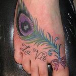 fotó egy pávatoll tetoválásról, kelte: 2018.06.26. №019 - tetoválás pávatoll -