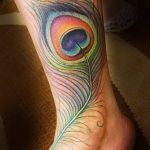 fotó egy pávatoll tetoválásról, kelte: 2018.06.26. №243 - tetoválás pávatoll -